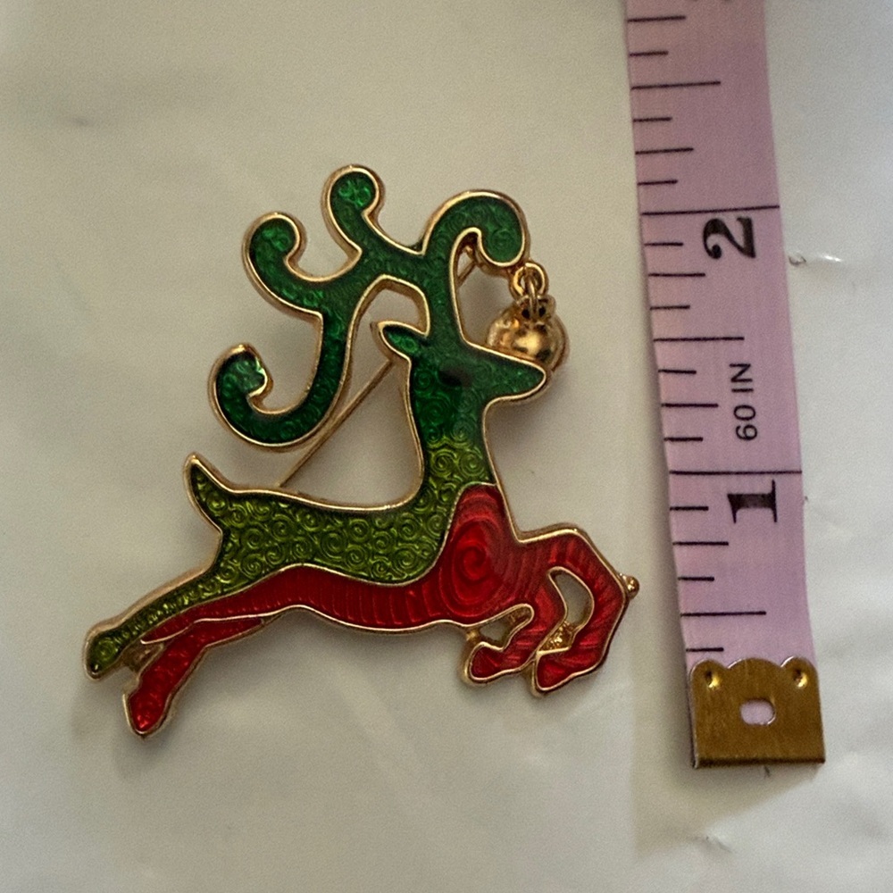 Festive Green and Red Reindeer Brooch - Picture 5 of 5